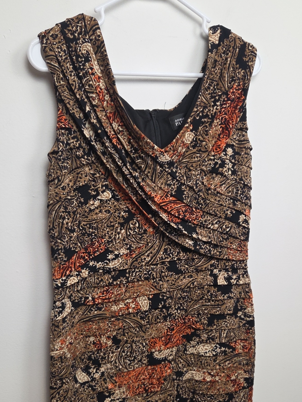 Adrianna Papell Classic Sleeveless Elegant Pleated Midi Dress Paisley Warm Tones - Picture 4 of 13